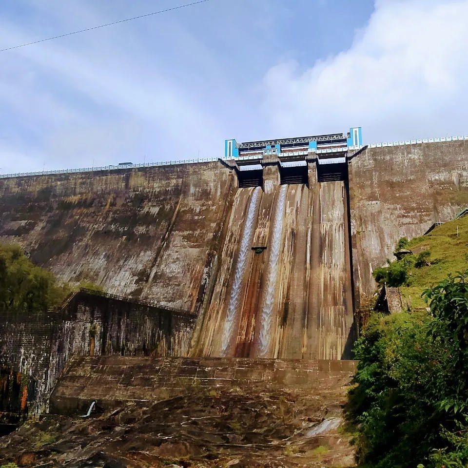 Upper Sholayar Dam