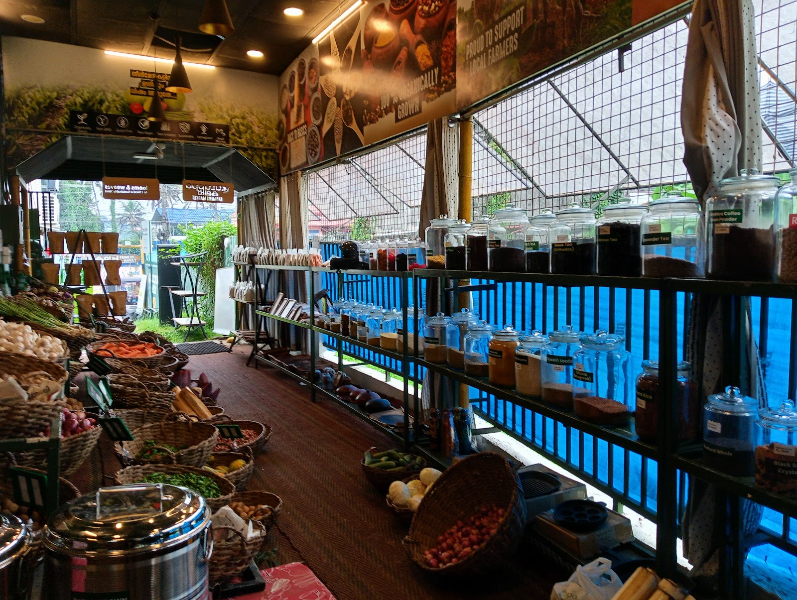 Pongumood Farmers Market