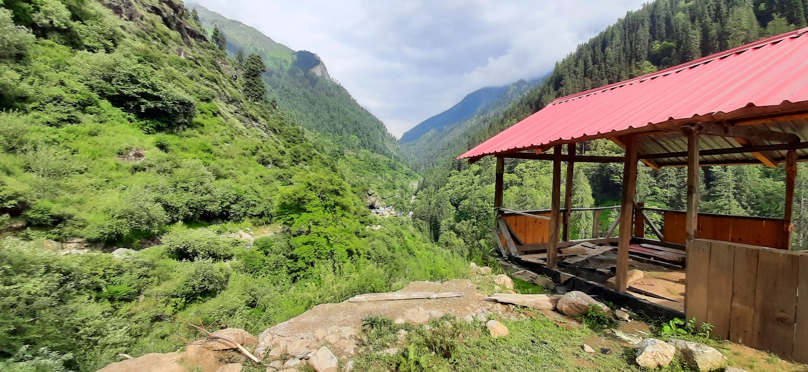 Kheerganga Hot Springs