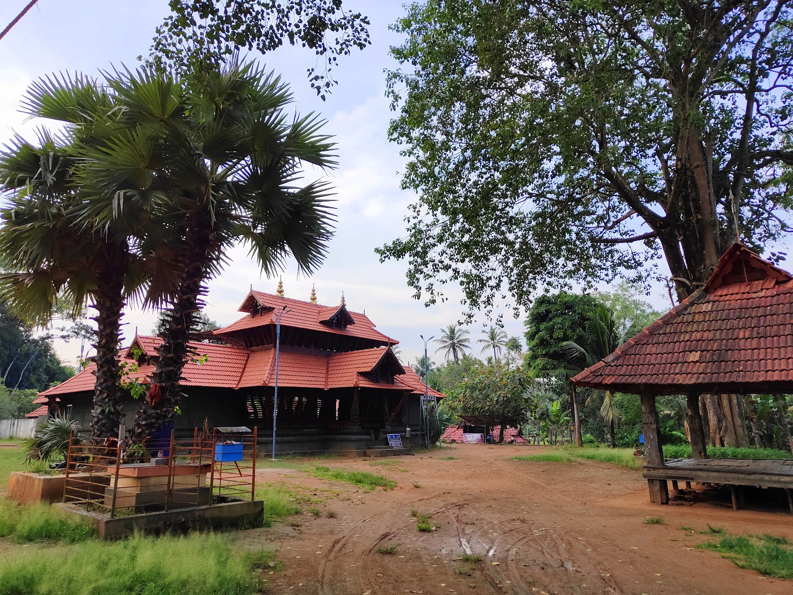 Chirakkara Temple