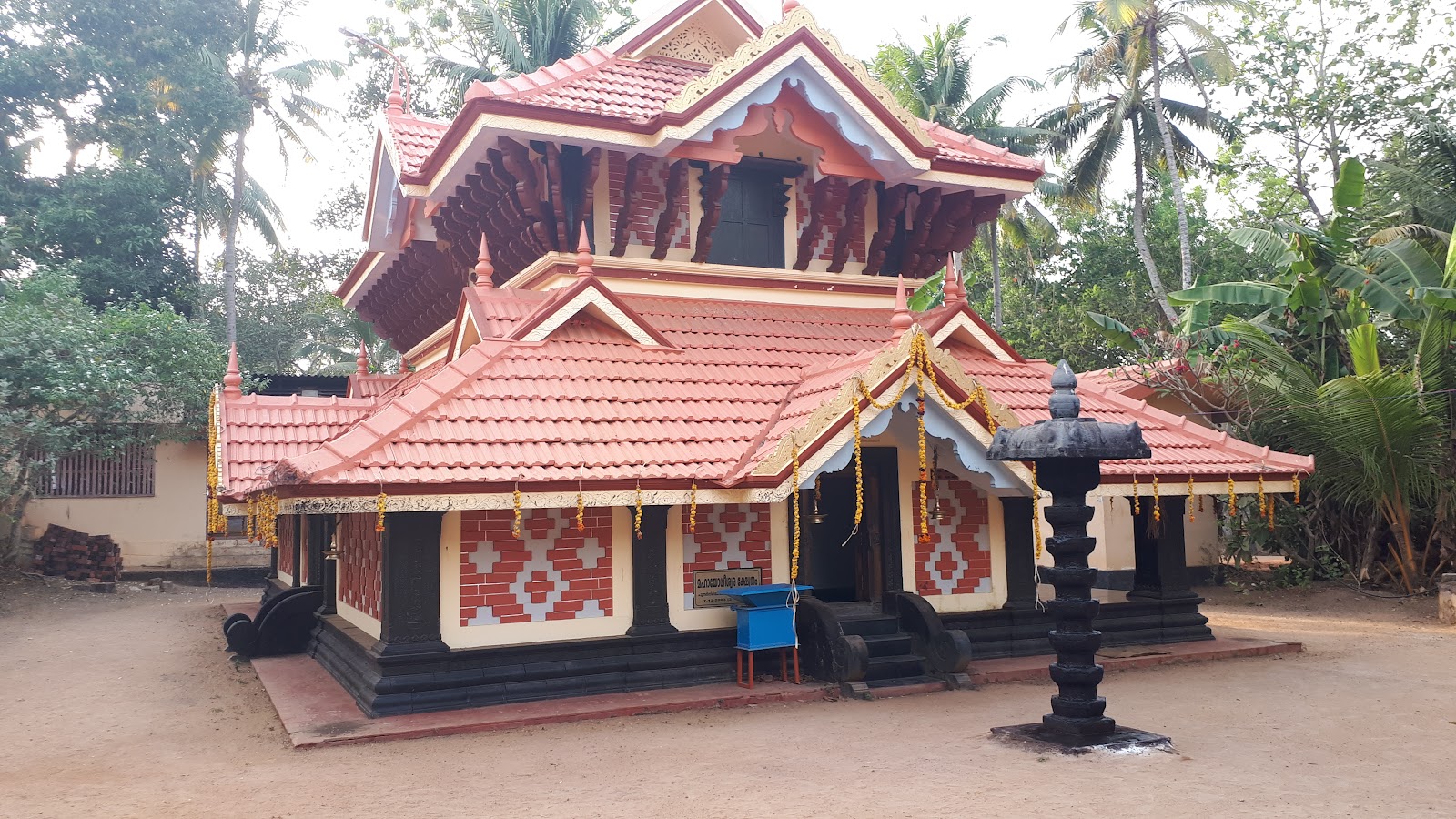 Chirakkara Temple
