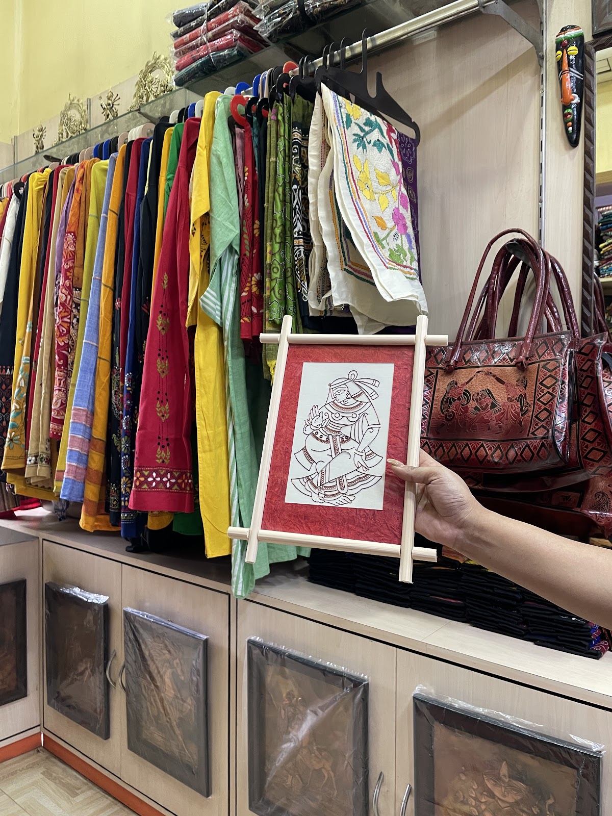 Local Handicraft Shops