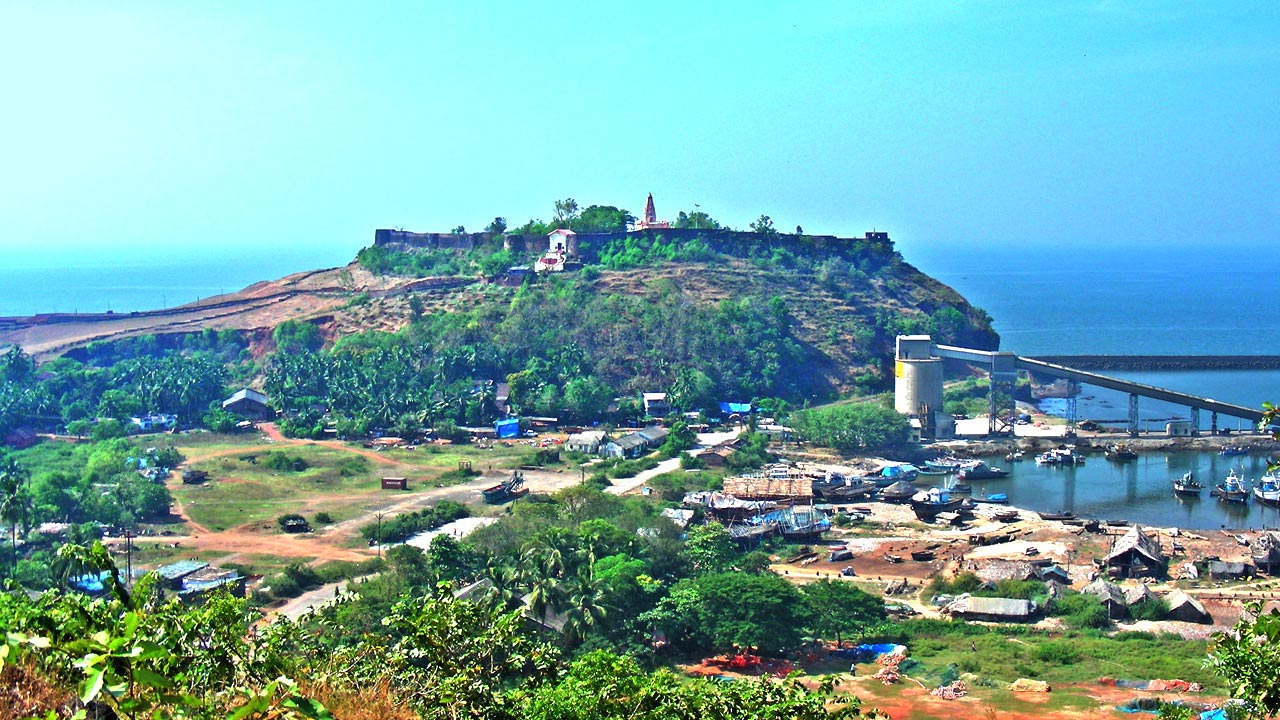 Ratnadurg Fort
