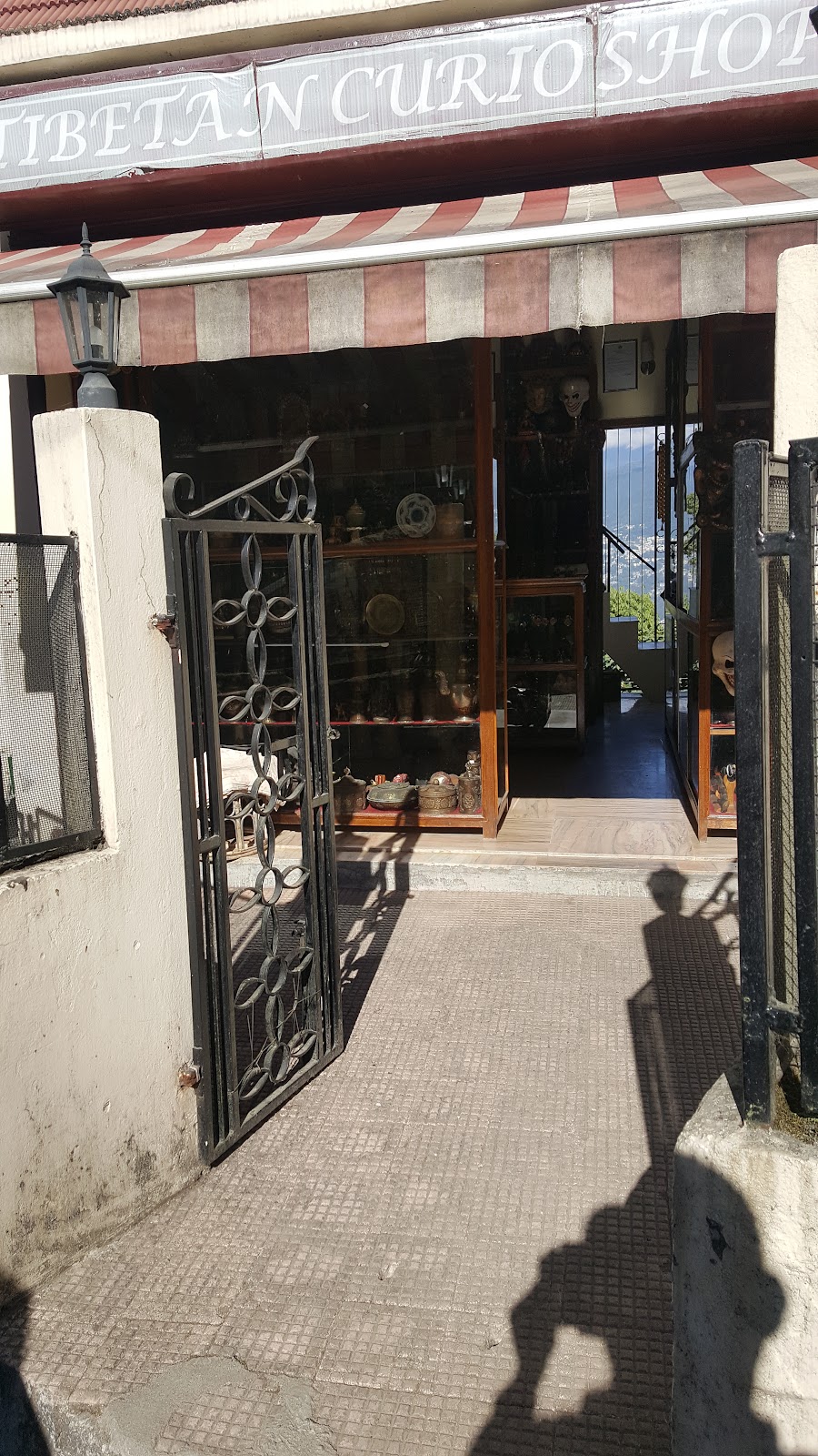 Local Handicraft Shops