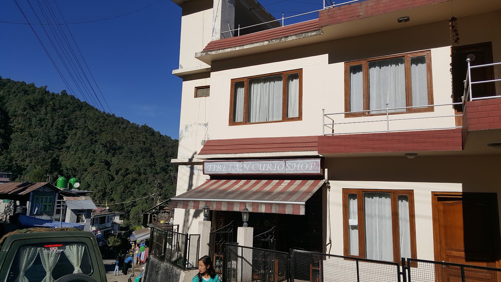 Local Handicraft Shops