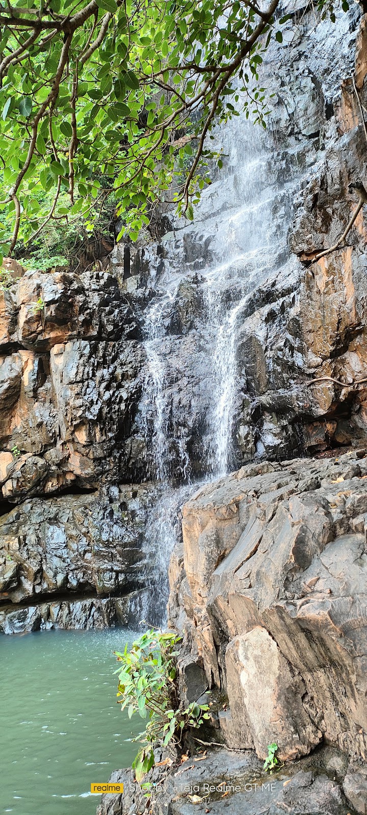 Kolupula Waterfalls
