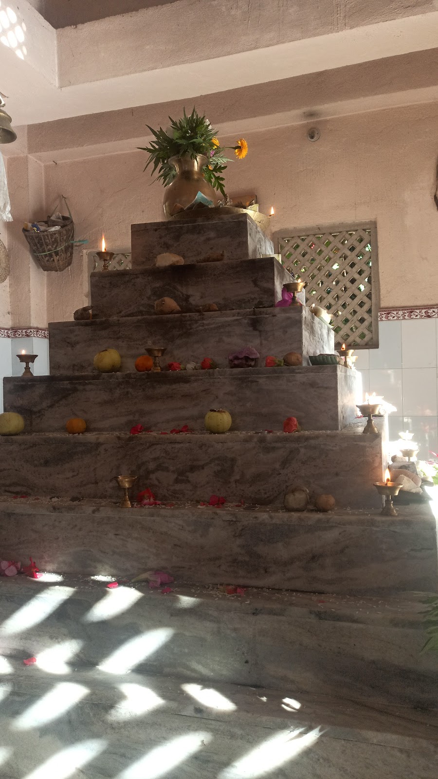 Sirijunga Yuma Mangheem