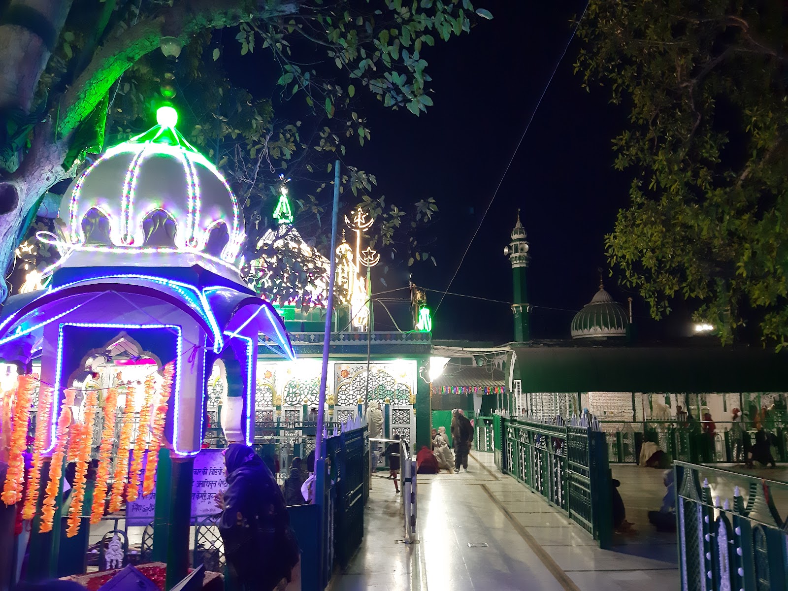Piran Kaliyar Sharif Dargah