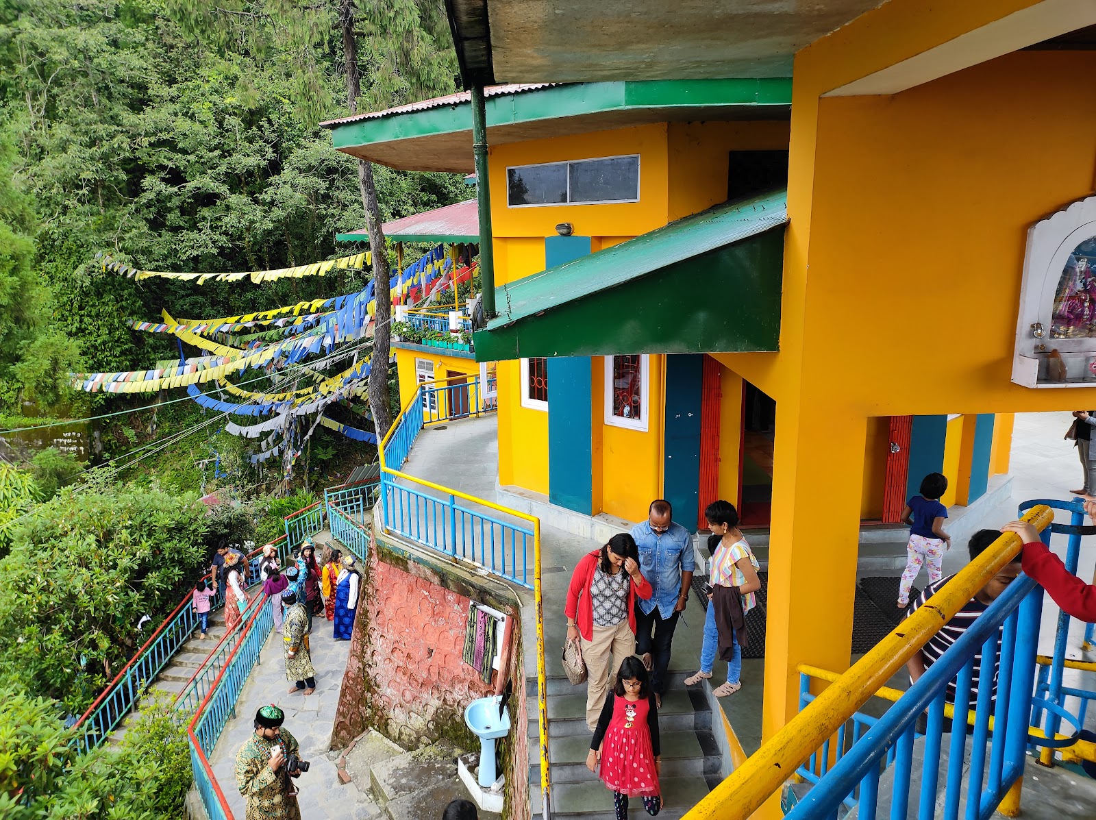 Ganesh Tok