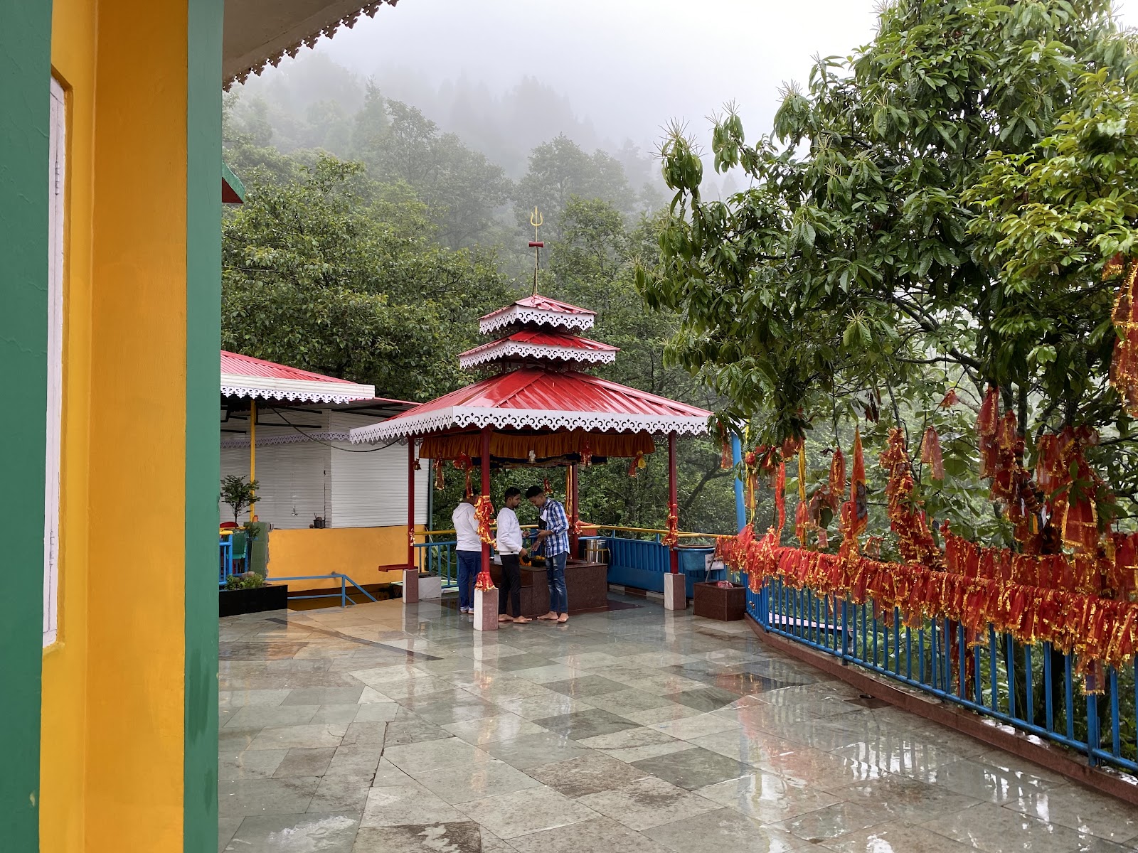 Ganesh Tok