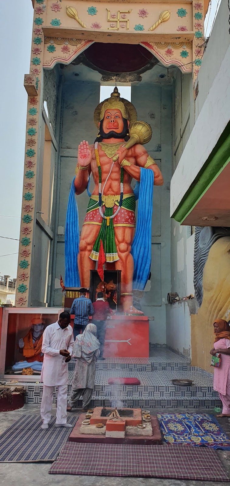 Shri Hanuman Mandir Saha