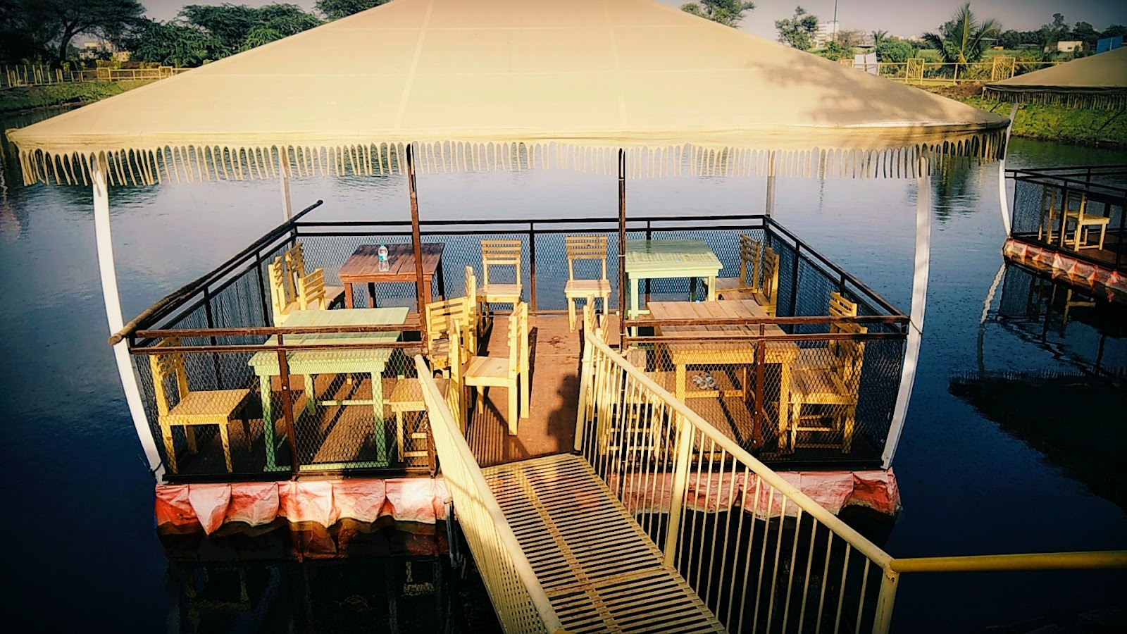 Community Gardens and Lakeside Park