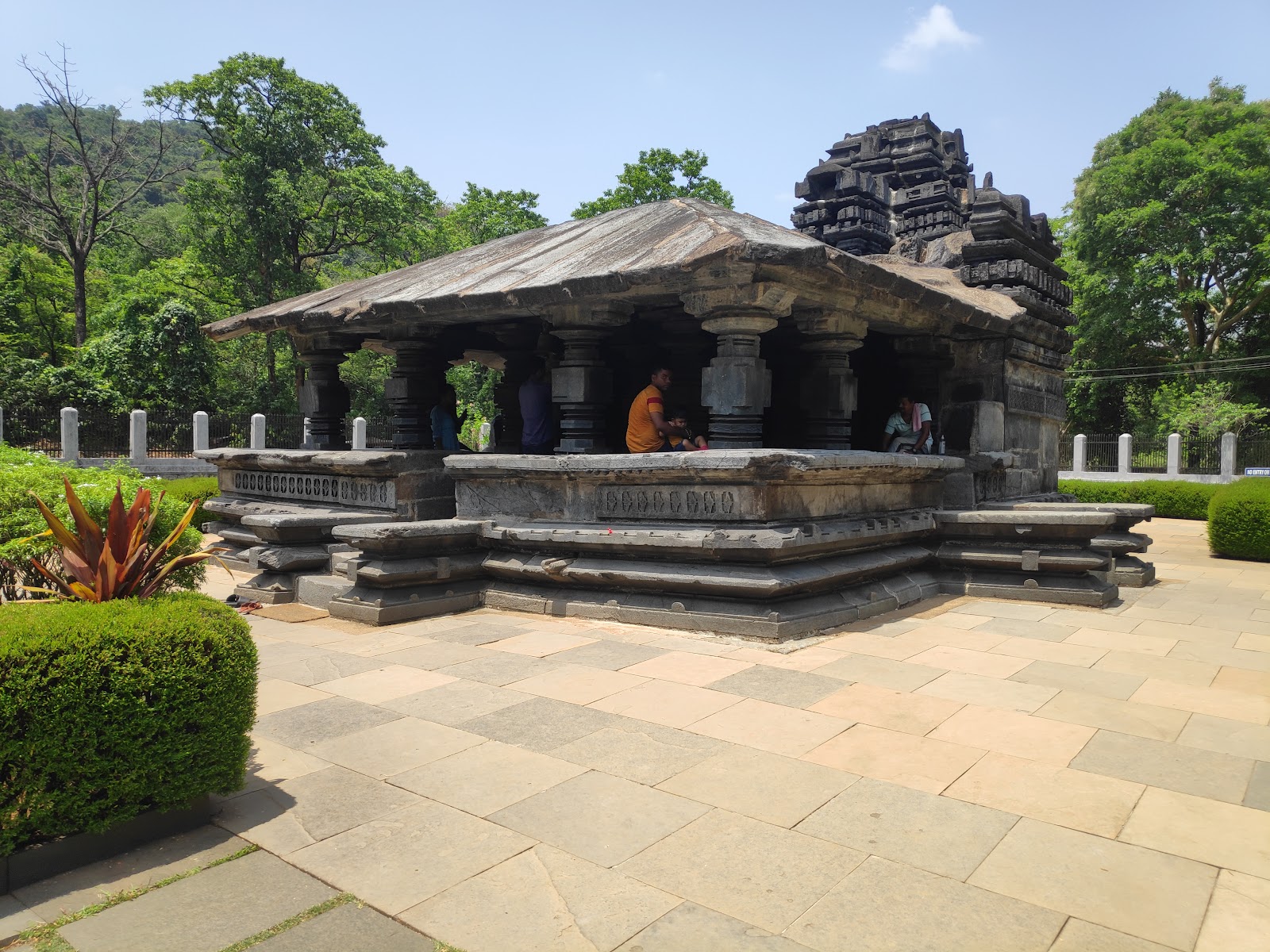 Tambdi Surla Mahadev Temple