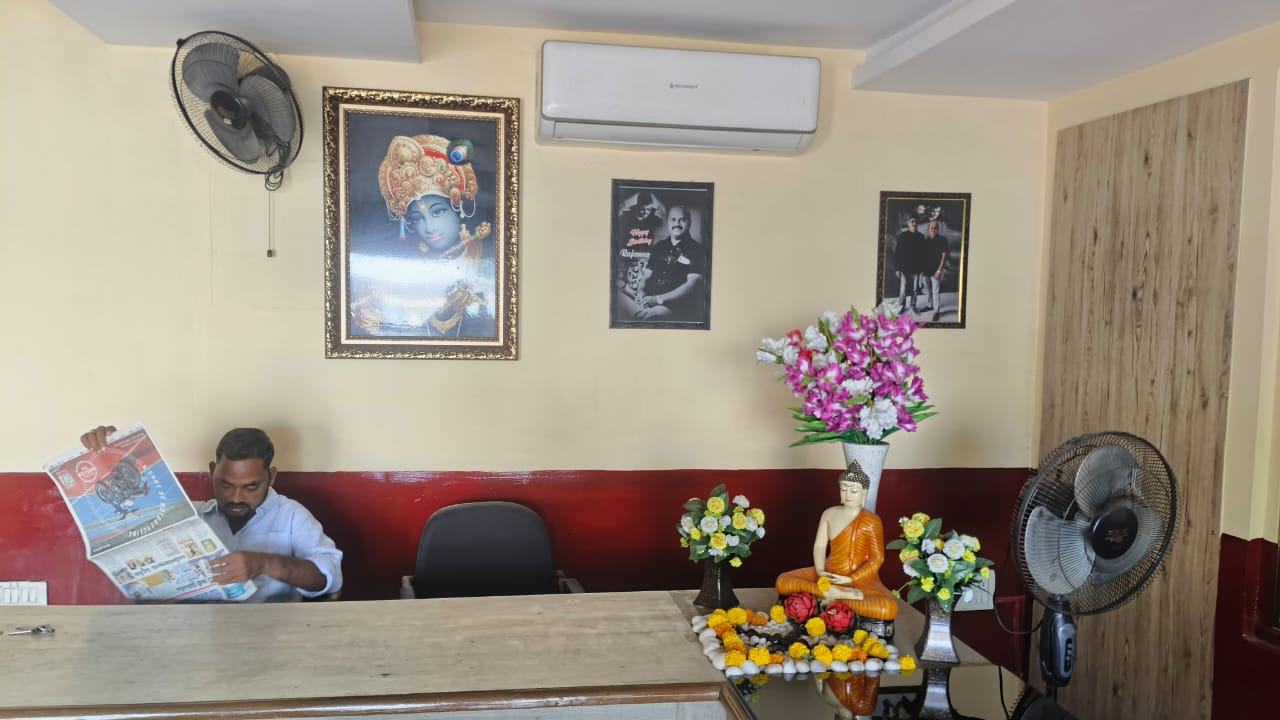 Papikondalu Boat Cruise (River Godavari)