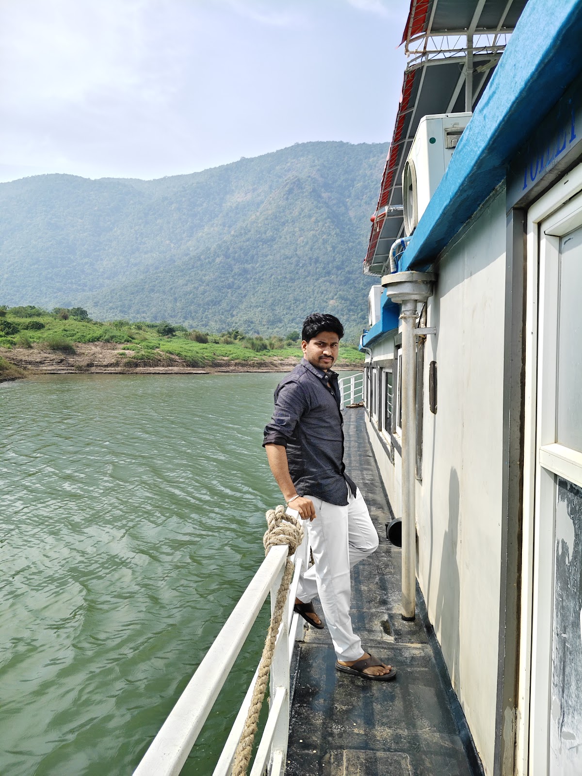 Papikondalu Boat Cruise (River Godavari)