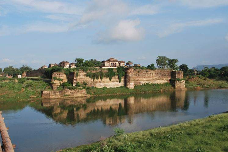 Madhavgarh Fort