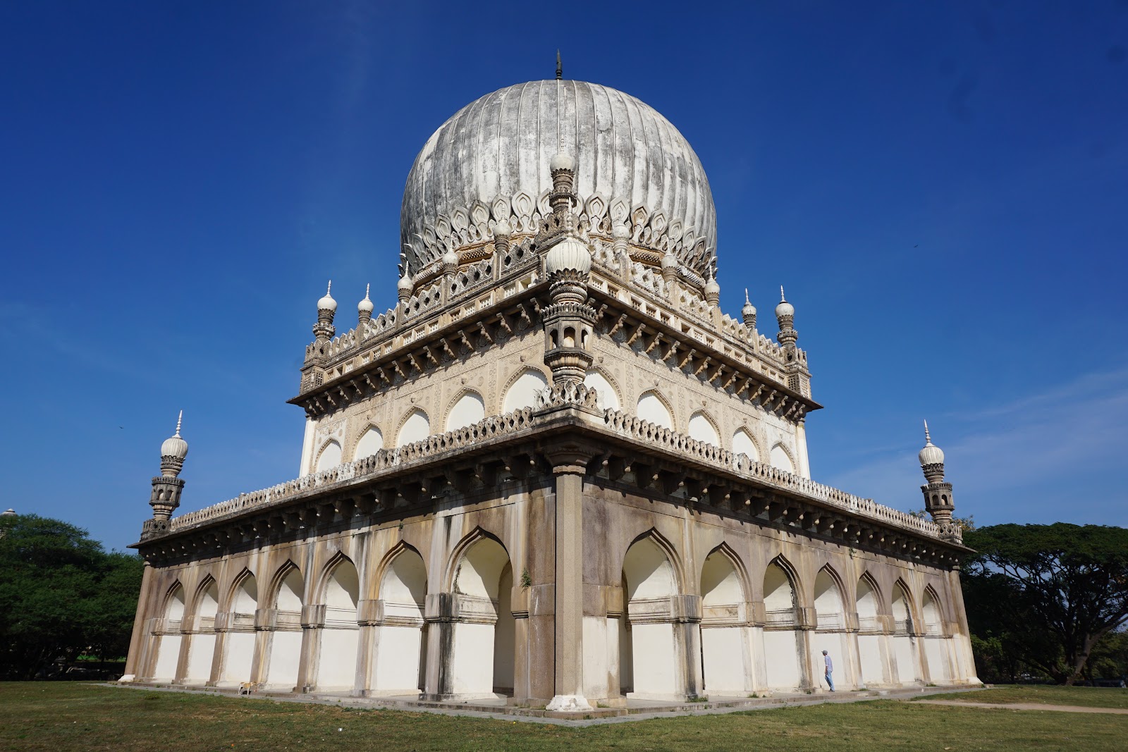 Qutb Shahi Tombs