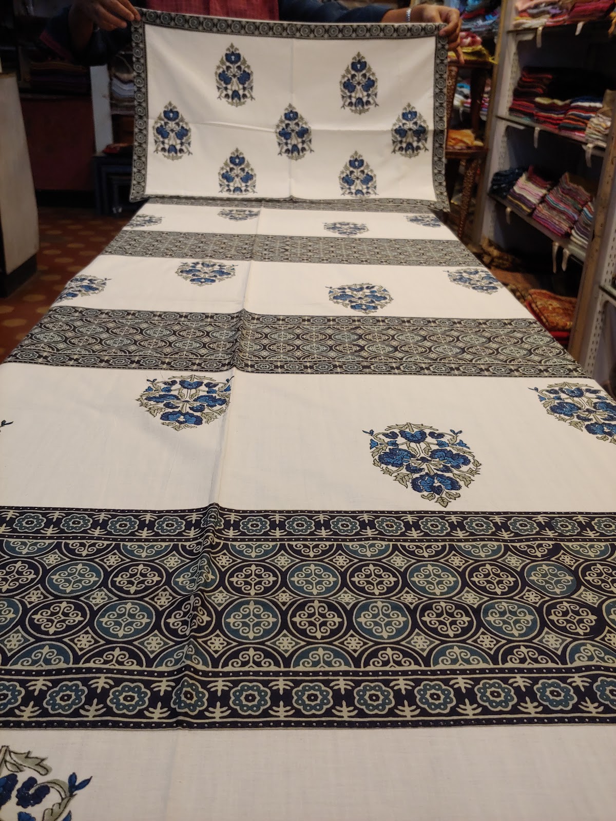 Local Handicraft Stalls