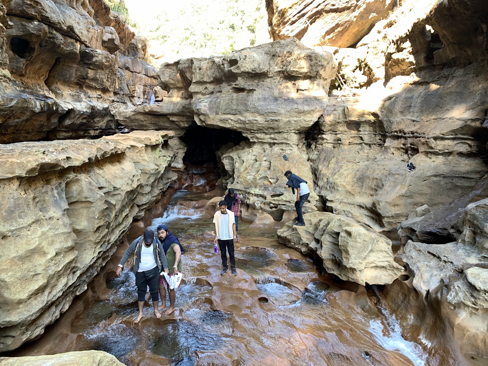 Nohkalikai Falls