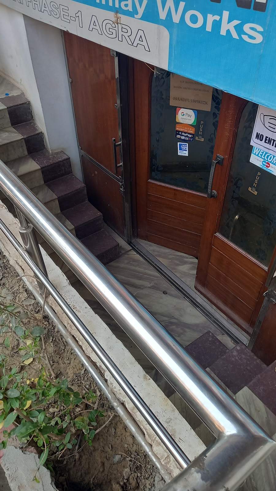 Community Handloom Center