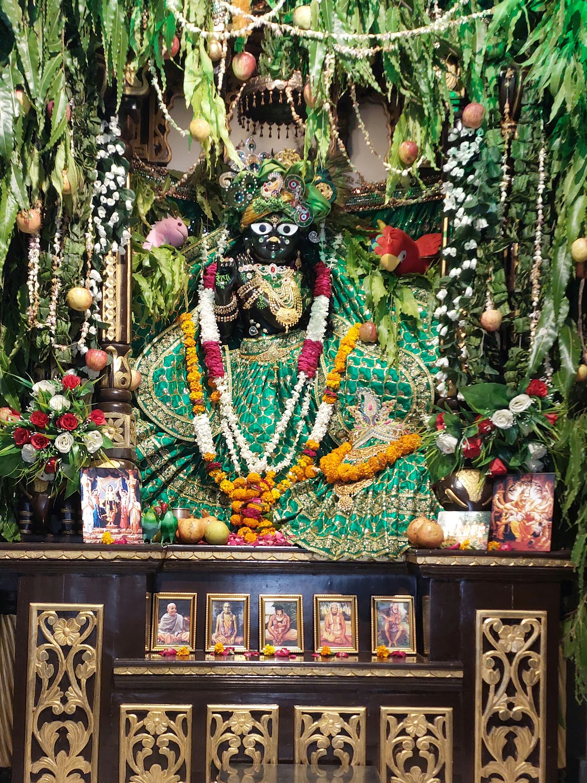 Shri Radha Krishna Mandir