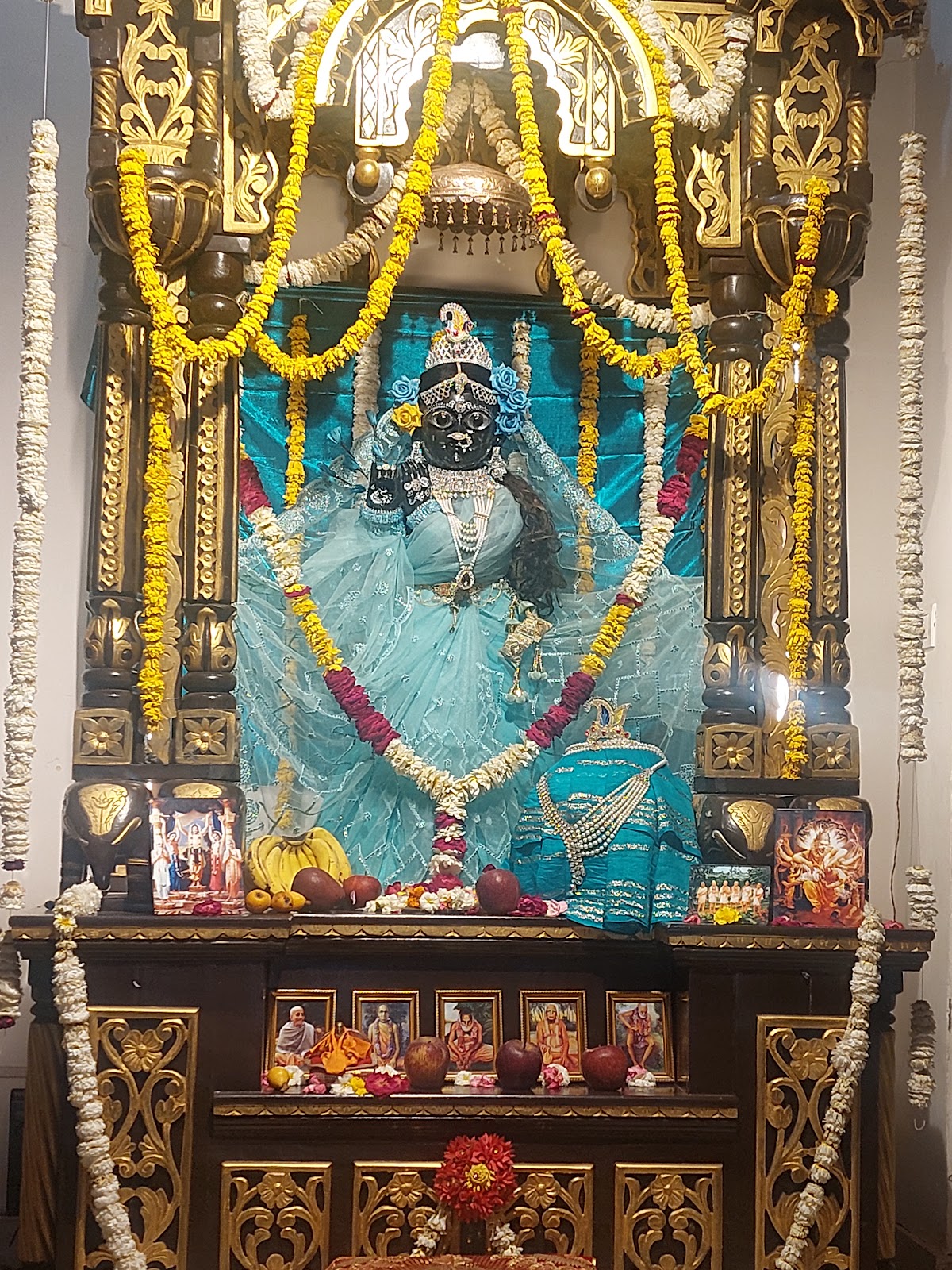 Shri Radha Krishna Mandir