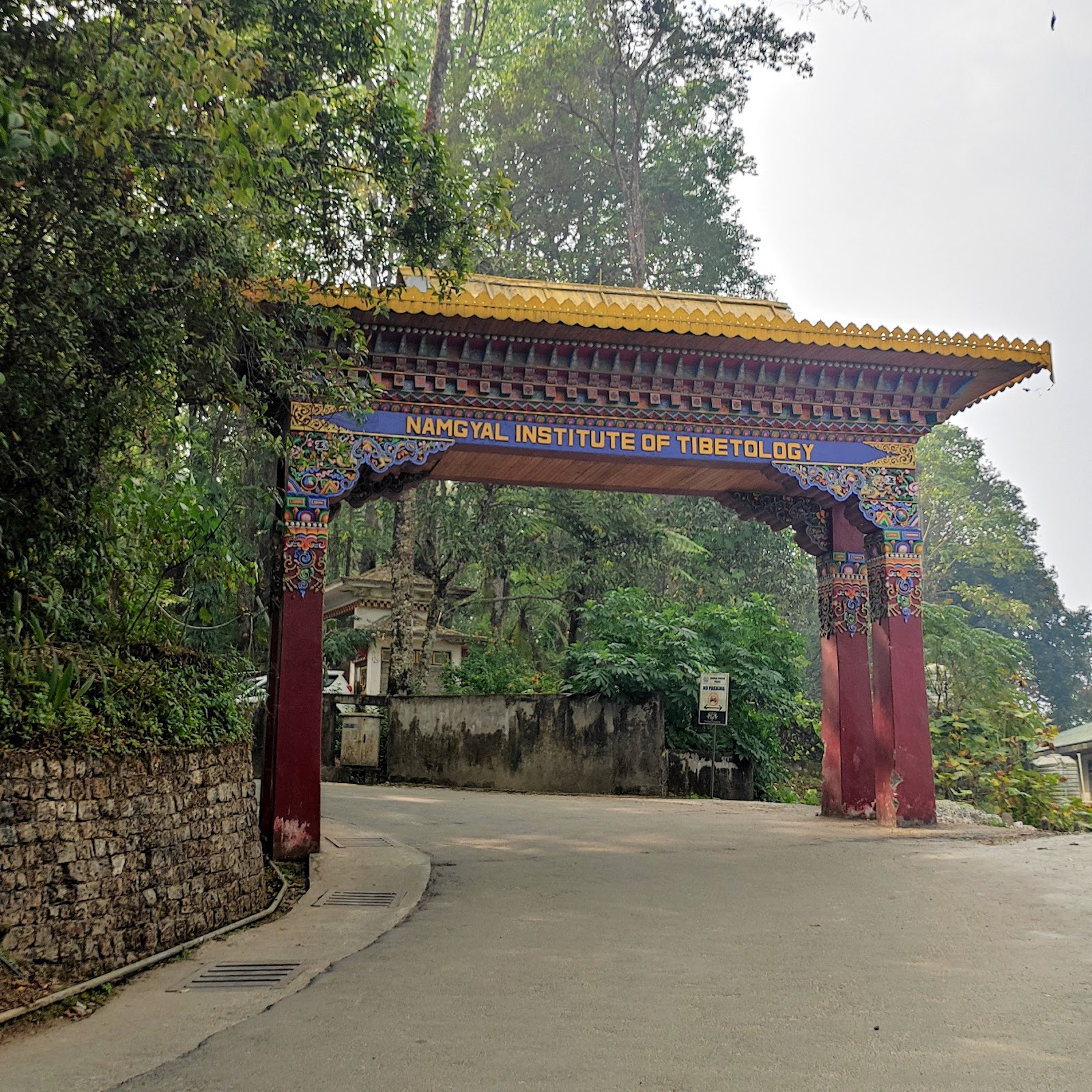 Do Drul Chorten and Namgyal Institute
