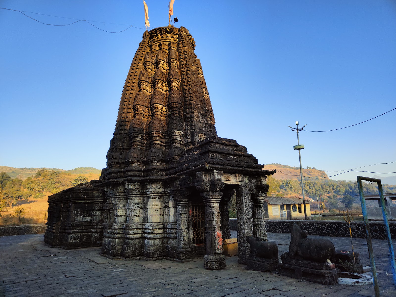 Amruteshwar Temple, Ratanwadi