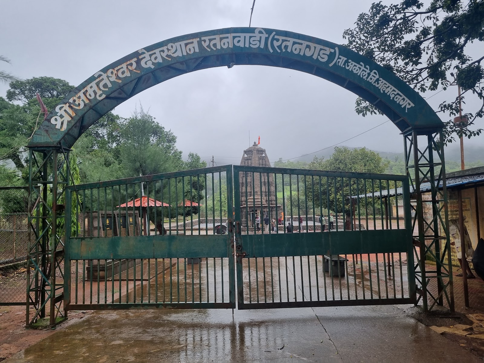 Amruteshwar Temple, Ratanwadi