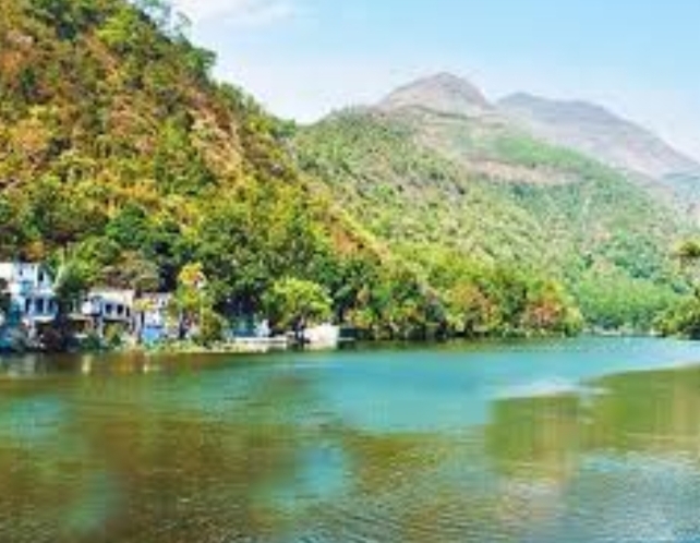 Nahan Town and Bazaar