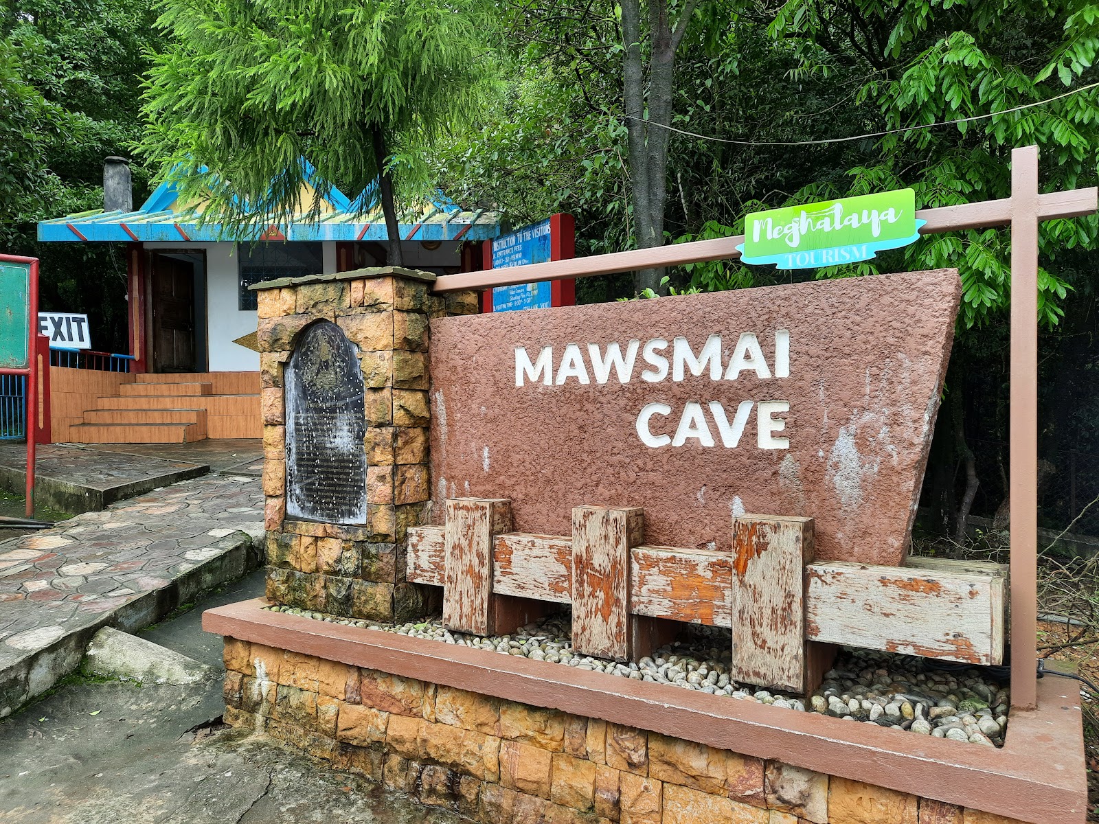 Mawsmai Cave