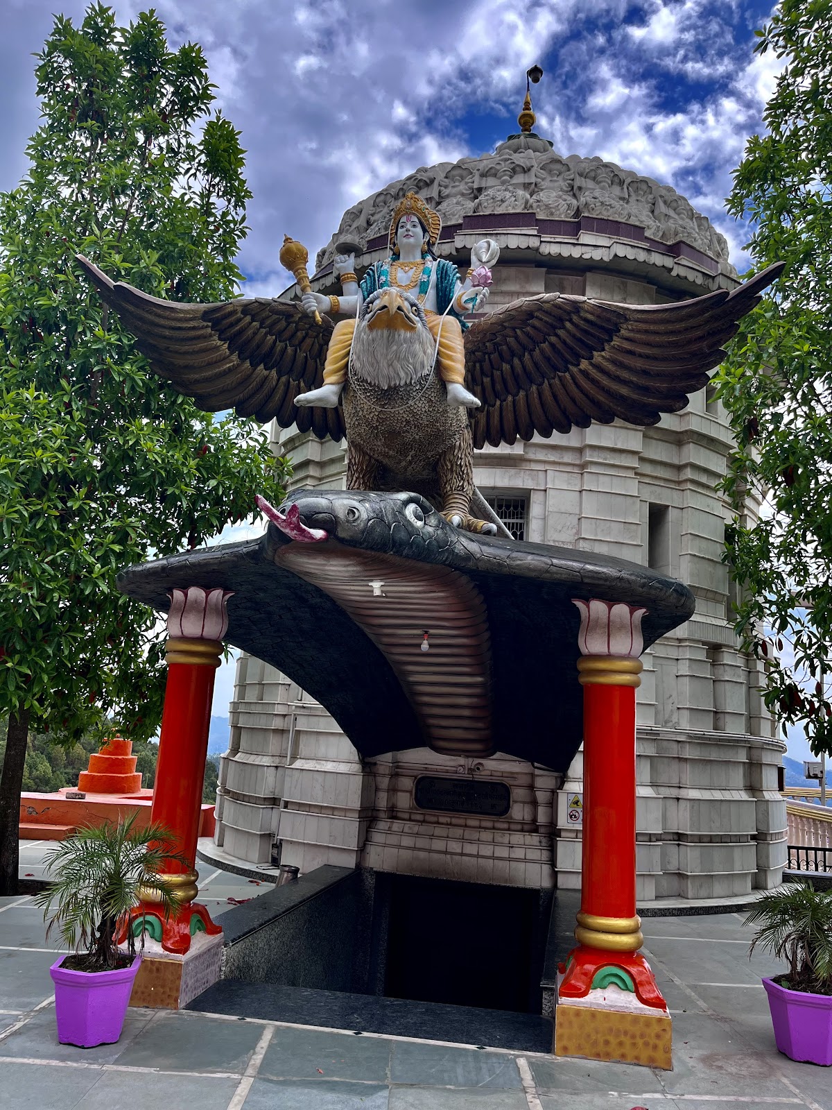 Jatoli Temple and Rock Garden
