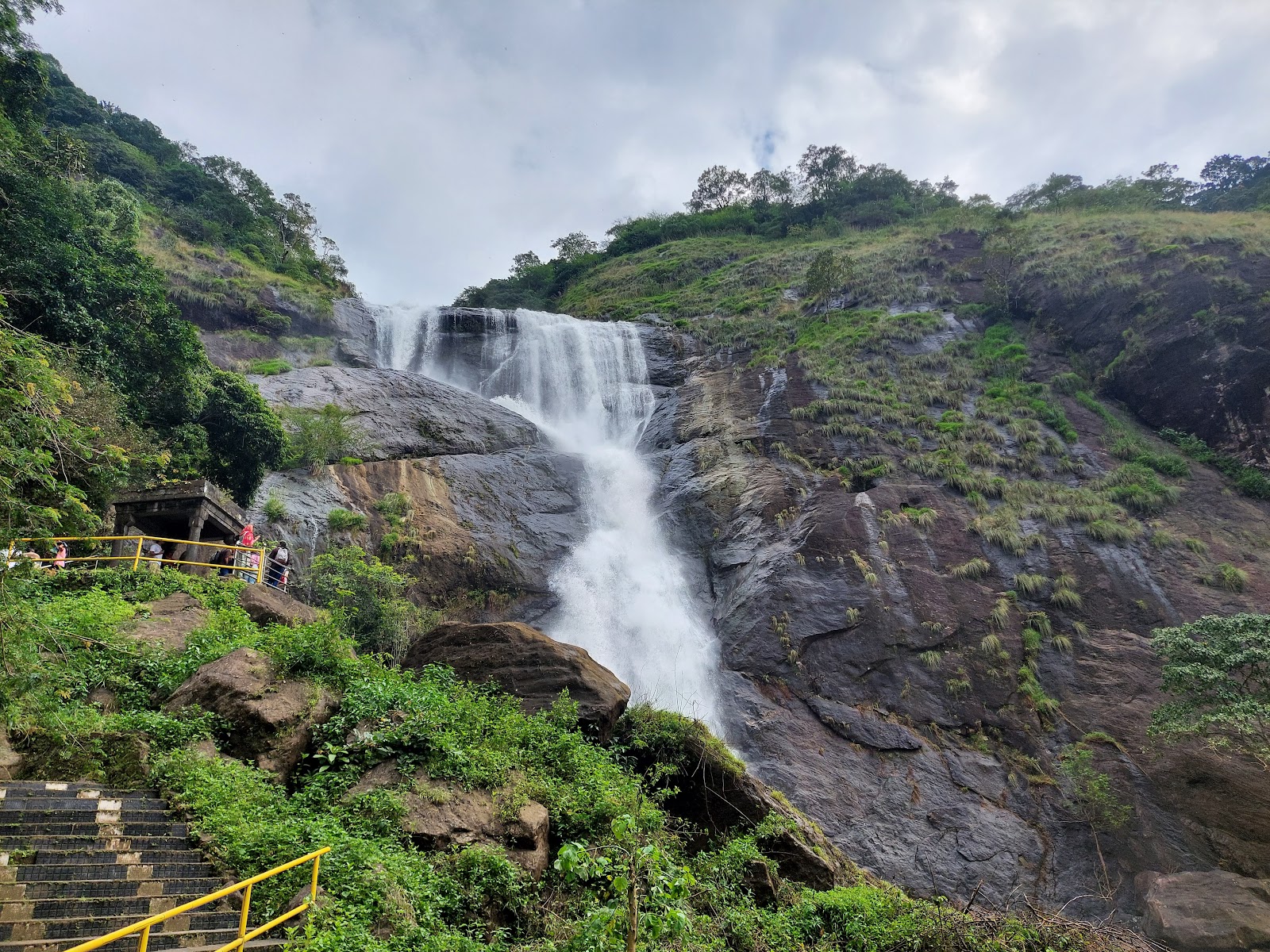 Palaruvi Waterfall
