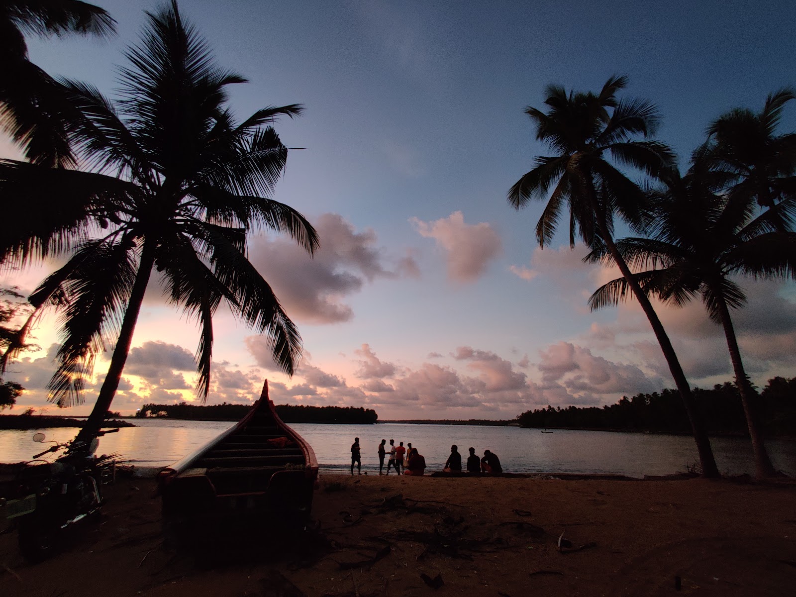 Chettuva Backwaters and Fort