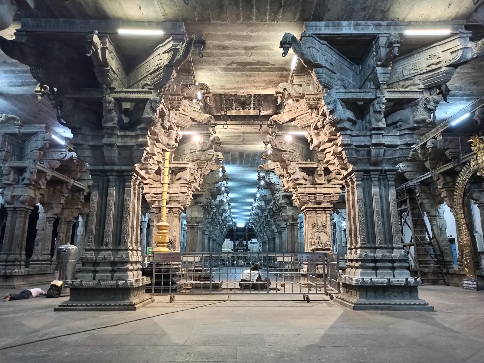 Thiruvanaikoil Temple