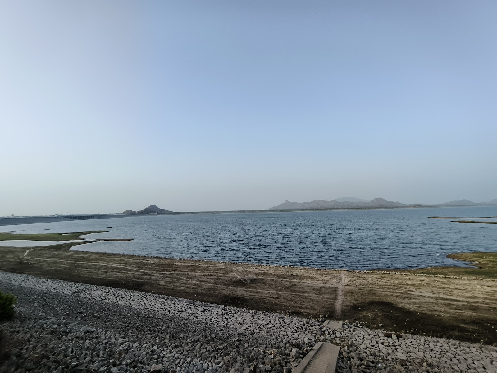 Dantiwada Reservoir Viewpoint