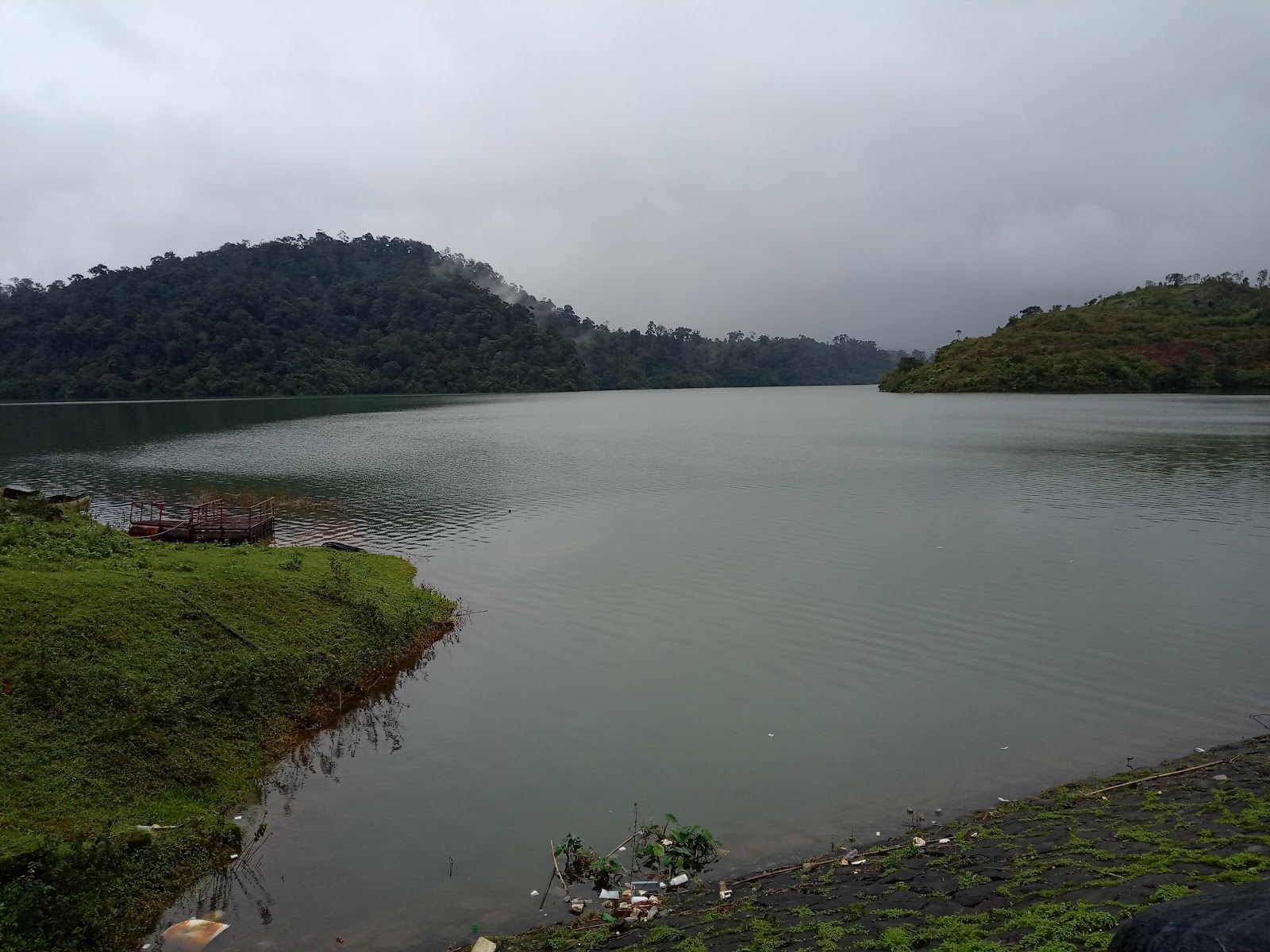 Sholayar Dam