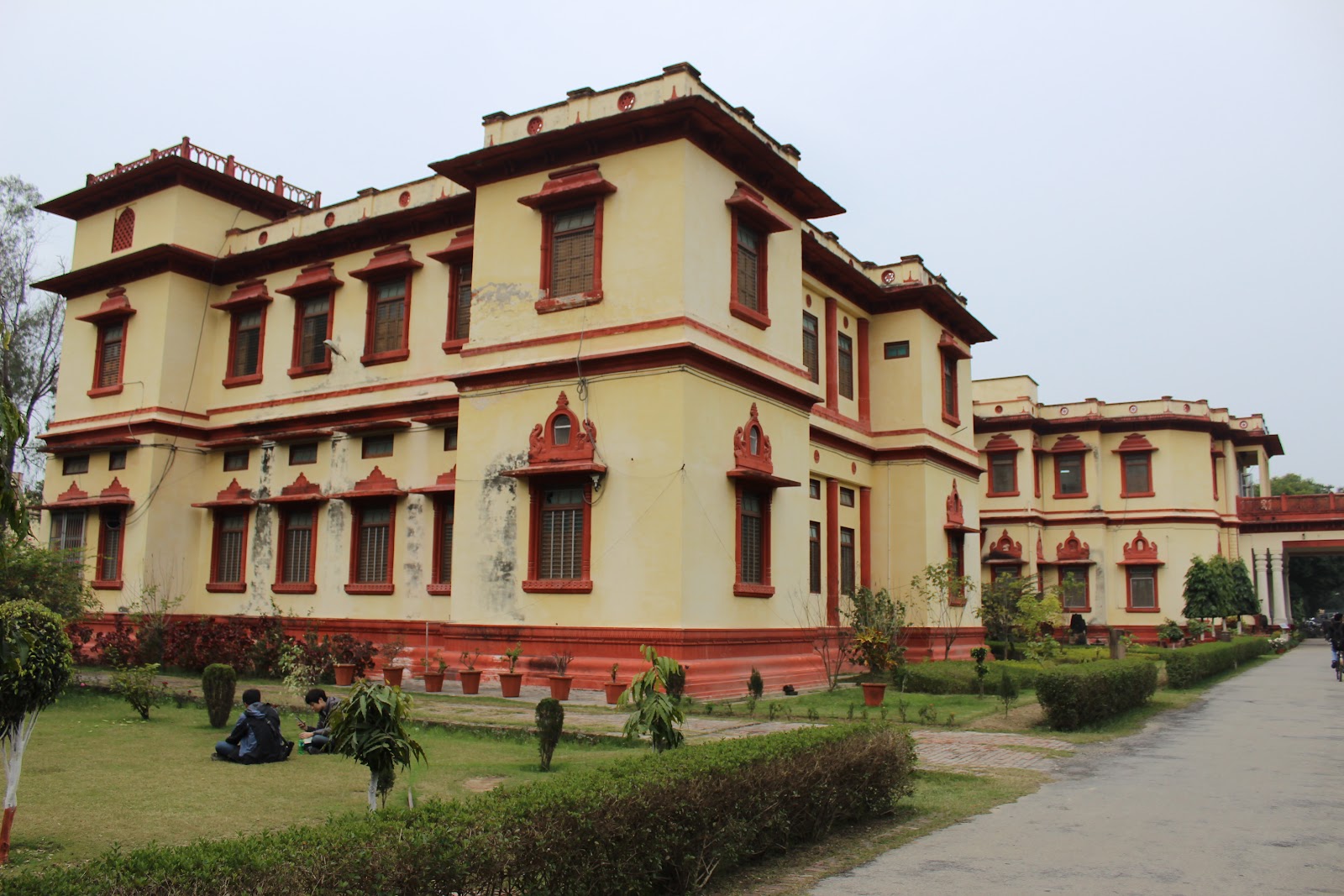 Bharat Kala Bhavan