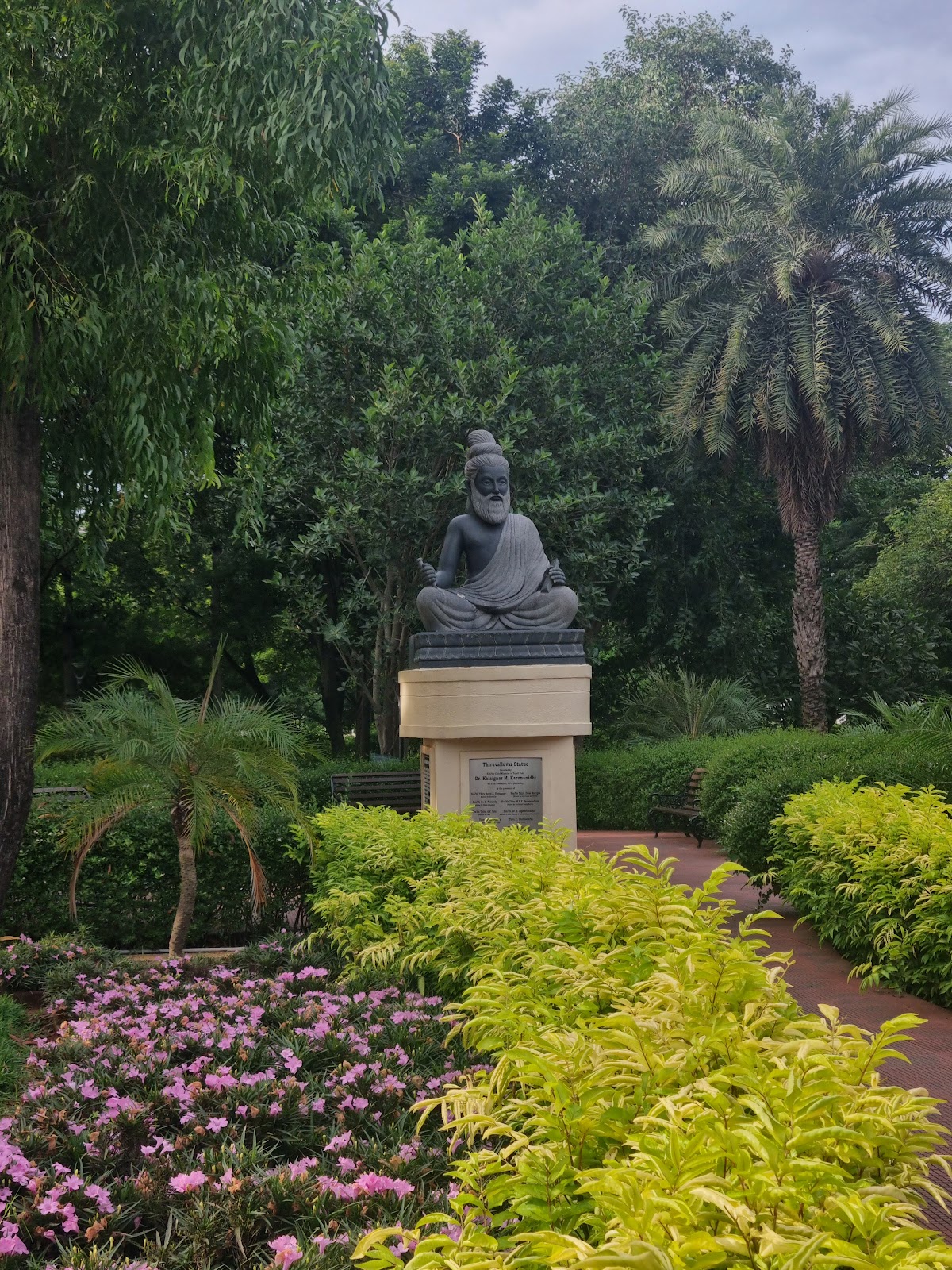 Thiruvalluvar Statue