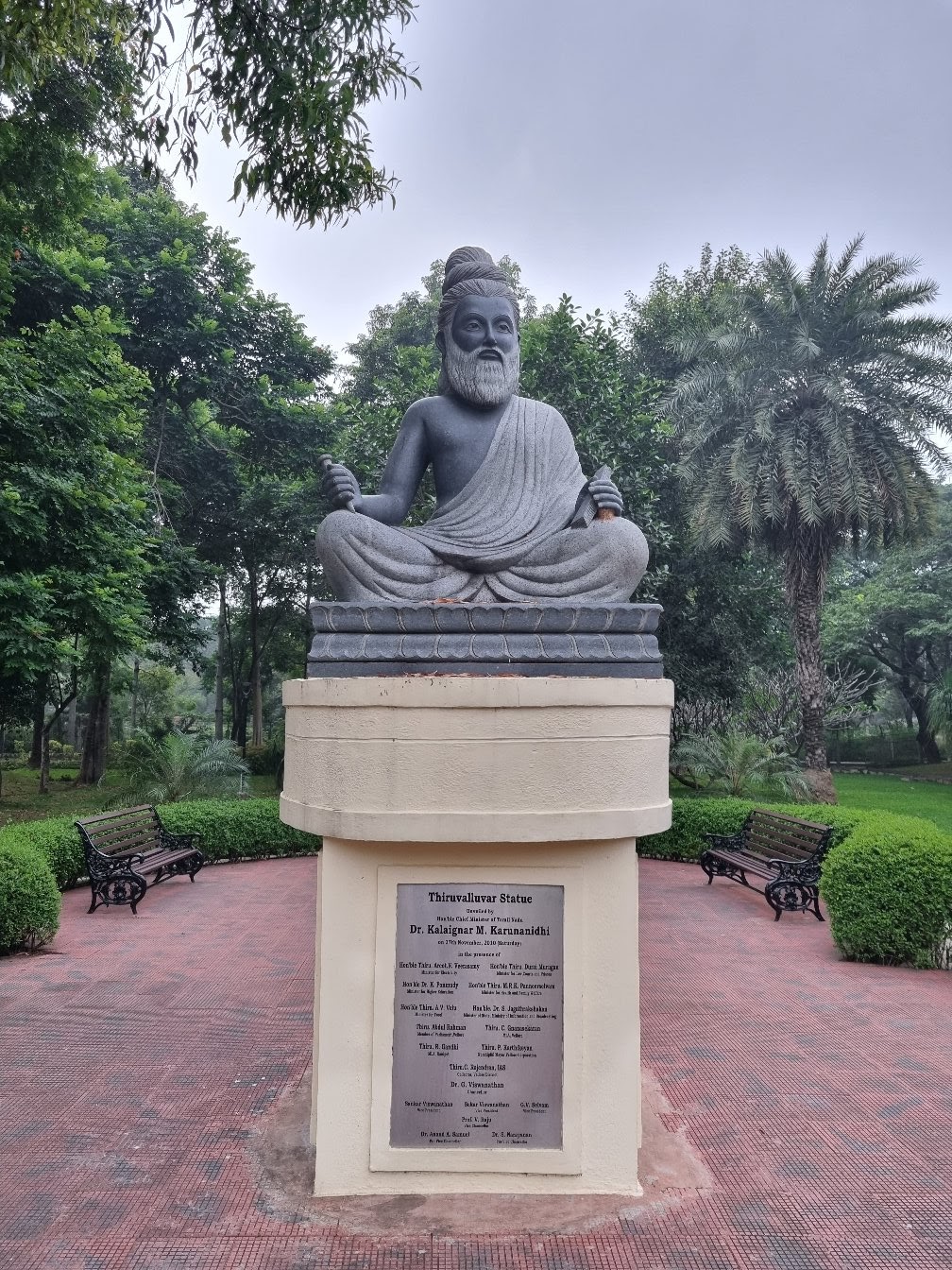 Thiruvalluvar Statue