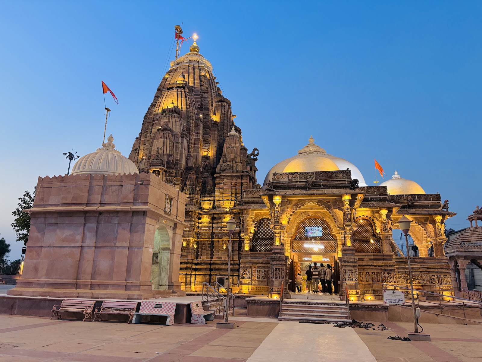 Hatkeshwar Mahadev Temple