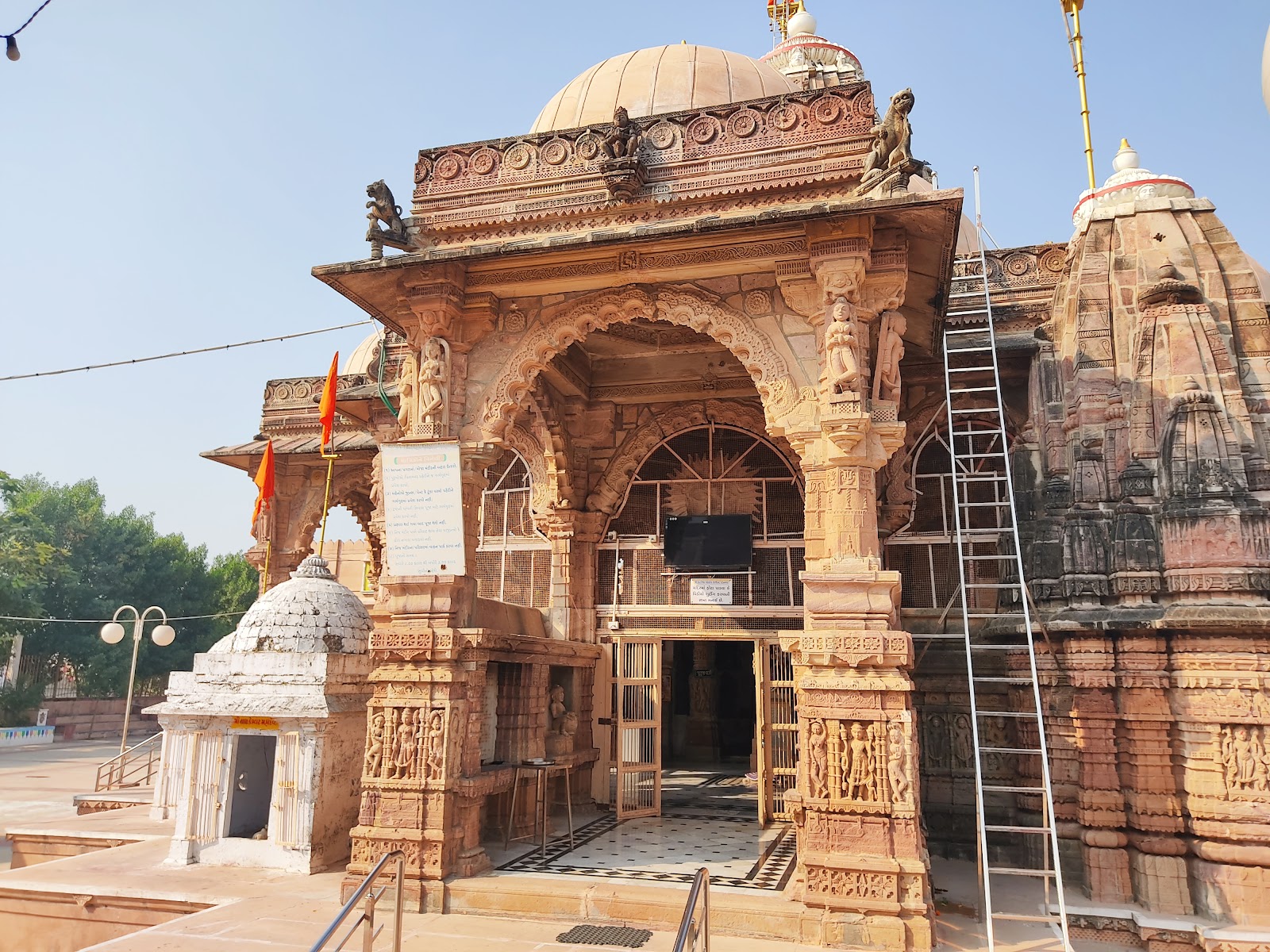 Hatkeshwar Mahadev Temple