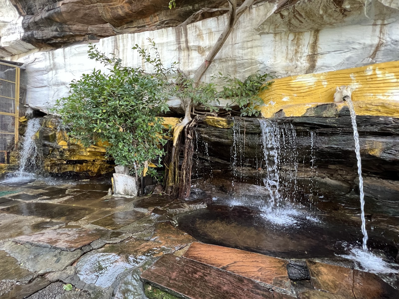 Garadia Mahadev Temple