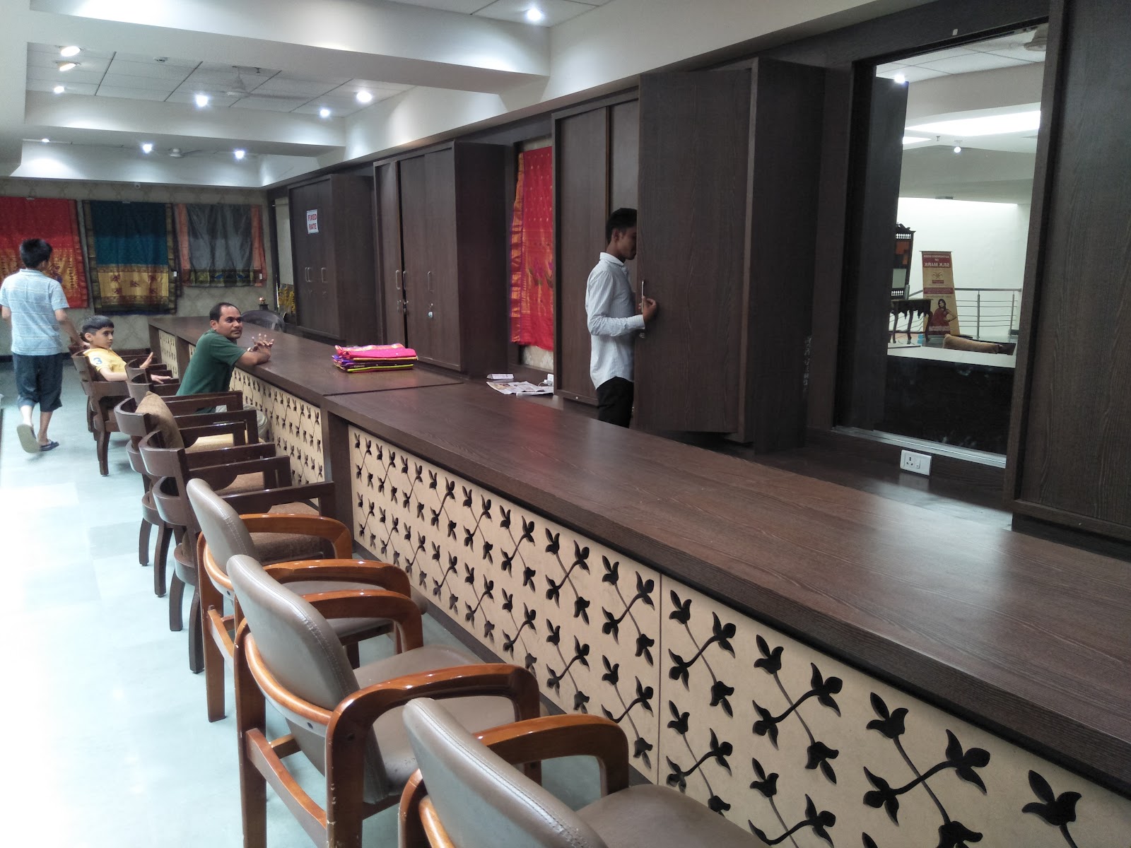 Traditional Loom Demonstration Center